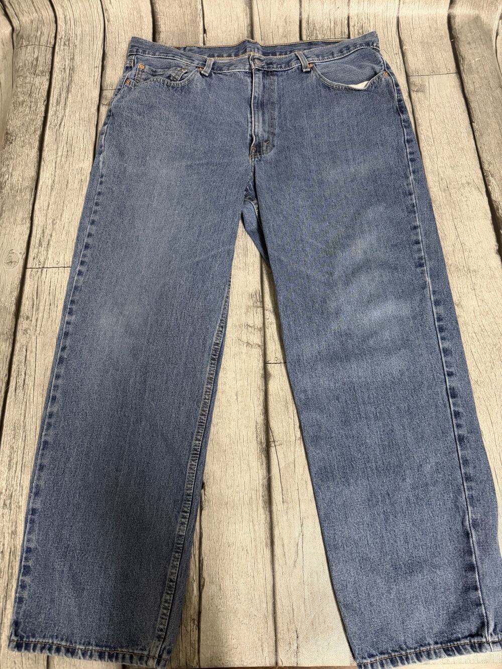 Men’s Levi’s 550 Jeans 40x32 Relaxed Taper Fit Stone Washed 40W 32L